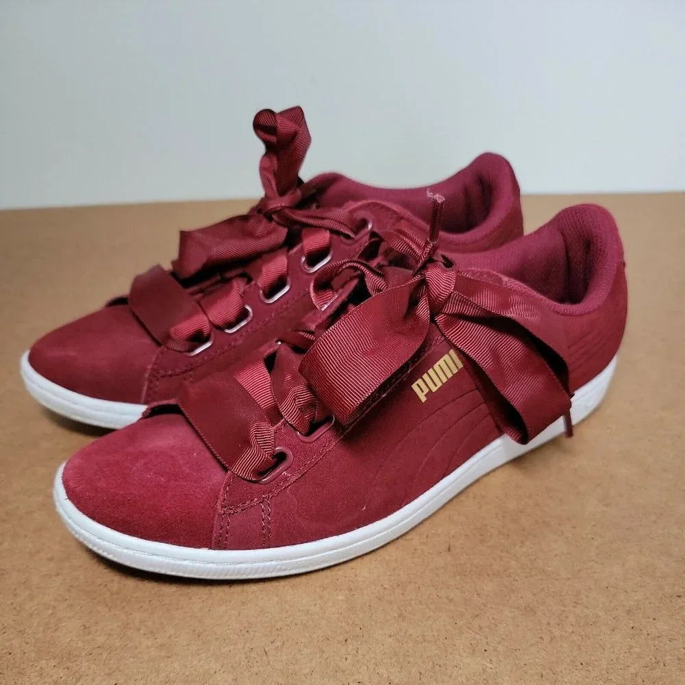 Puma Women's Sneakers Shoes Size 10M Ribbon Laces Soft Foam Insole Maroon